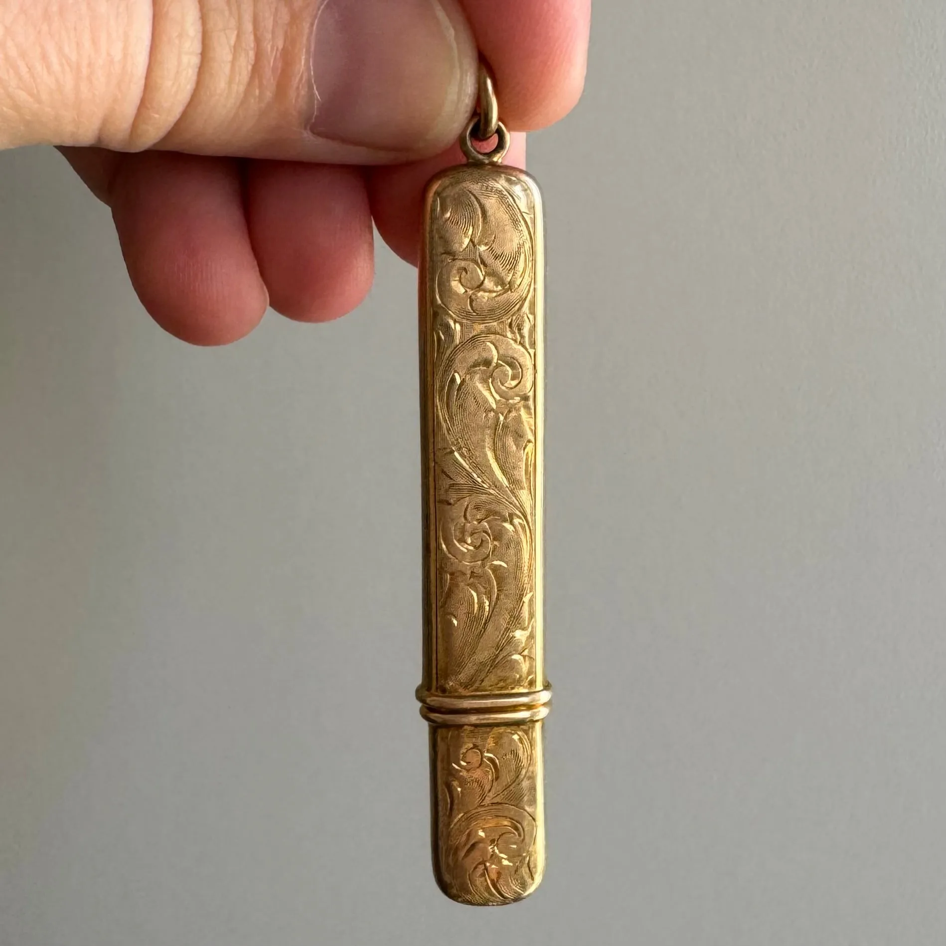 A N T I Q U E // ready to write / 10k yellow gold chatelaine pencil case / a pendant