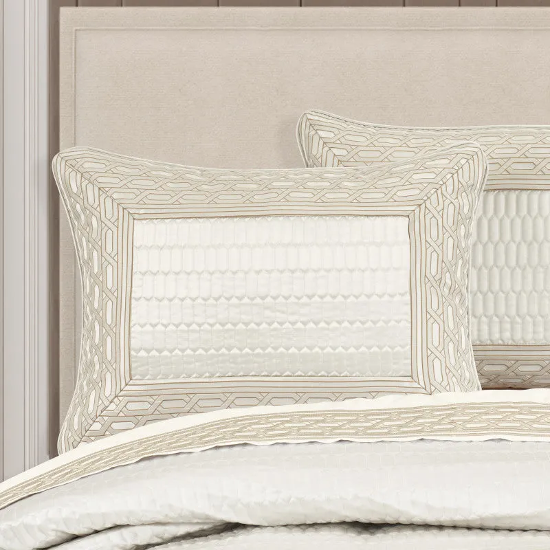 Metropolitan Comforter Set