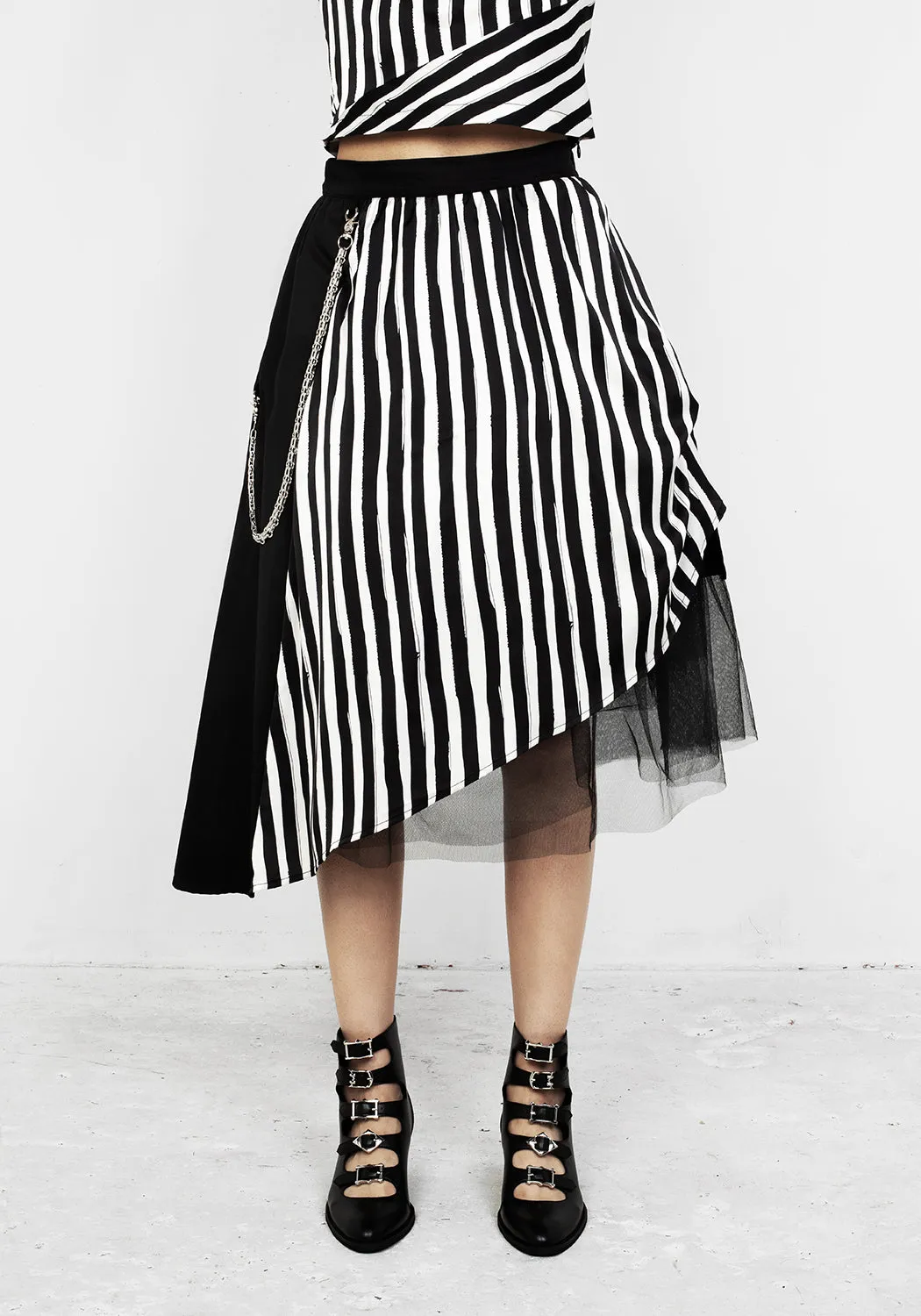 PARANORMAL ASYMMETRIC MIDI SKIRT