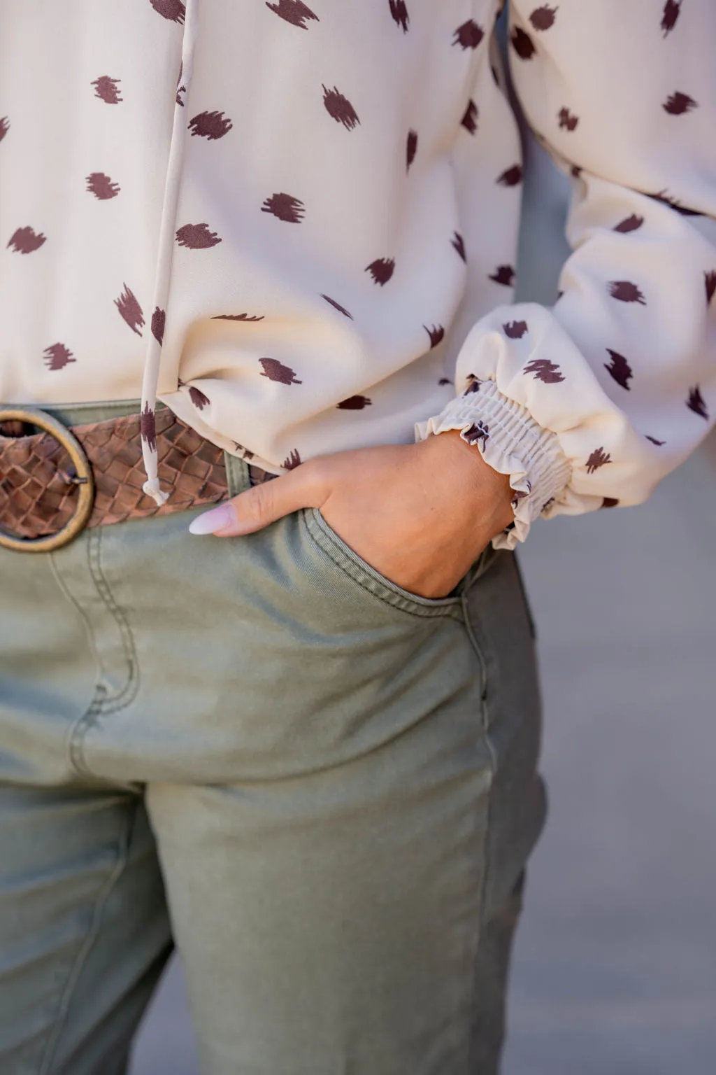 Sketched Cinched Trim Blouse