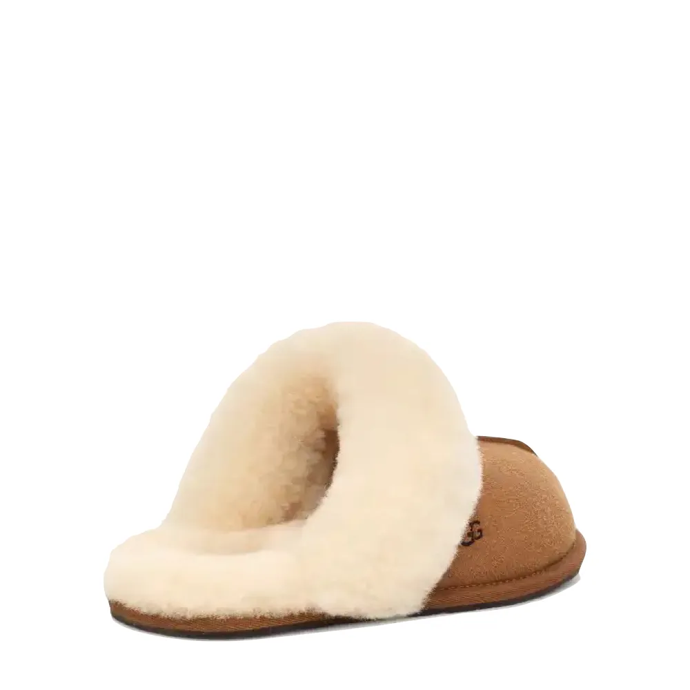 UGG Women's Scuffette II Slipper in Chestnut