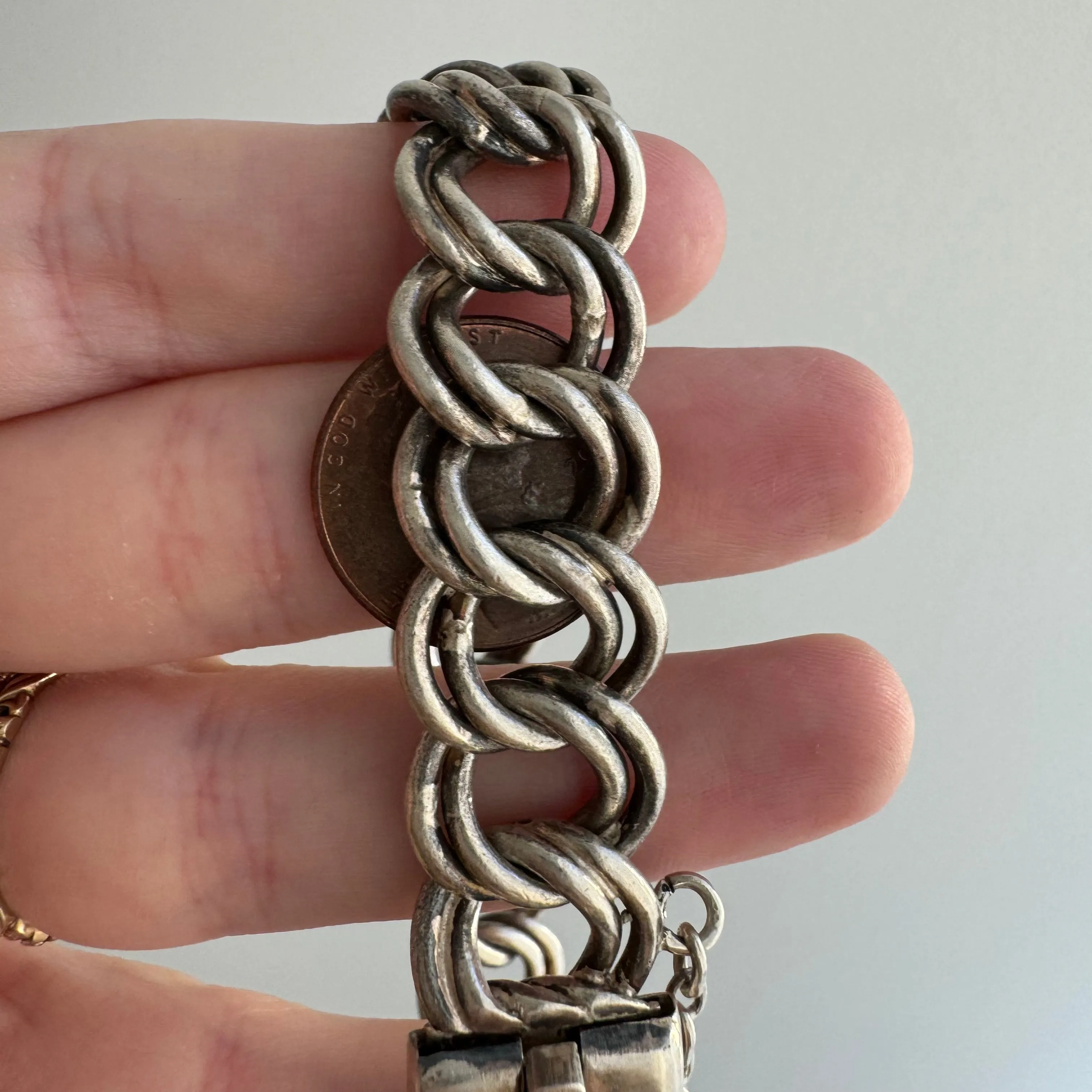 V I N T A G E // lovely links / sterling silver chunky wide double curb chain bracelet / 8", 50.9g